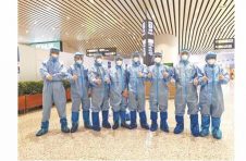 广州机场转运志愿突击队：两次出现“险情” 他们表态“绝不退出”