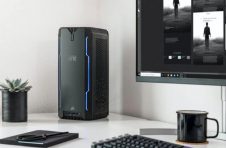 Corsair ONE a100紧凑型台式电脑配备Ryzen 3000 CPU