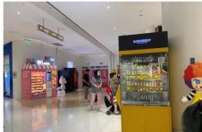 潮玩品牌的“线下巷战”：日营业额超10万，首月客流超20万人